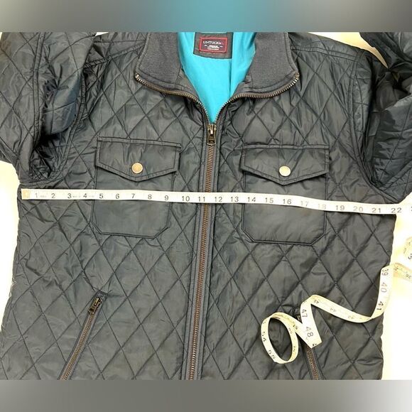 Untuckit Marne Navy Quilted Lightweight Jacket - Picture 11 of 14